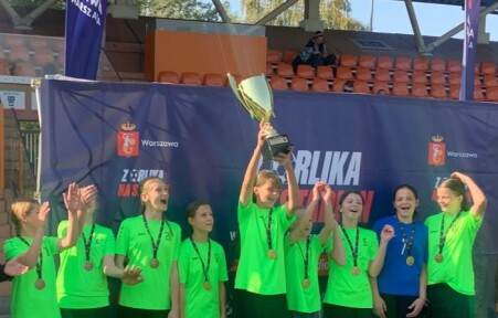 Sukcesy uczniów SP nr 195 w turnieju Z Orlika na Stadion
